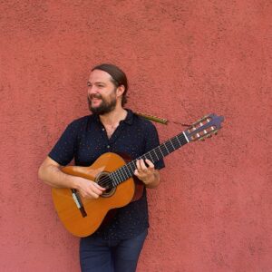 Nano Stern estrena la canción ”Caballo ganador”