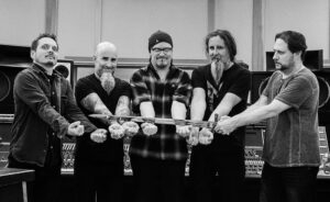 Mr. Bungle y el regreso al metal tras 21 años inactivos.