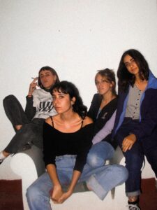 LISASINSON estrena video de “Canción Para Mi Crush”