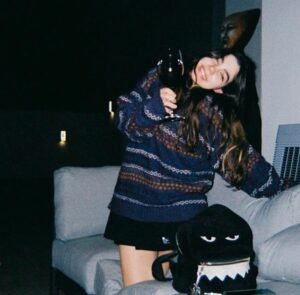 “Perdón (Acabo de ver tu llamada)”, lo más reciente de Ivana