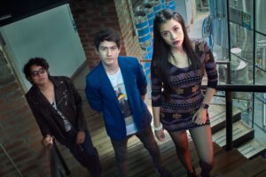 Hey Moetz! presenta “Irreales”