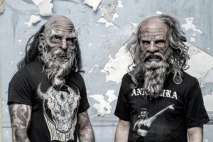 Los Viejos presentan su delirante video “Drop al infierno”