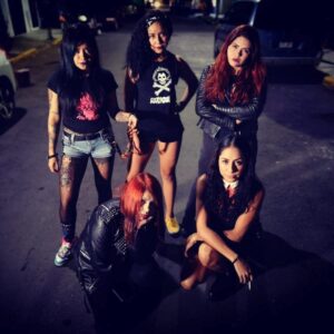 Blessed Noise y “Un pequeño problema”