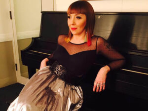 Presentamos a Natalia Clavier con “Brillar”