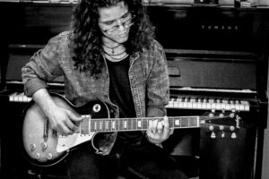 “Pray For Us” El segundo nuevo sencillo de Wilmer Franco