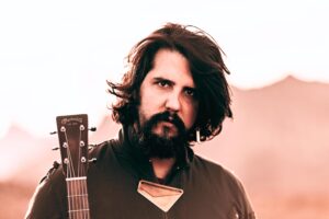 Tropical Man Go ha estrenado el sencillo “Soy Péndulo”