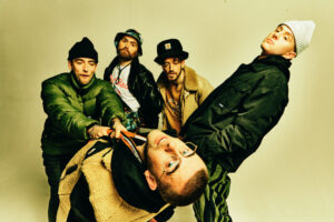 EASY LIFE lanza su nuevo sencillo “Skeletons”