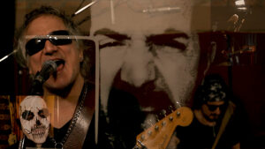 Mira el video “Rutas Peligrosas” de Daimon con Max Montanari