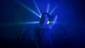 Mira el video “Vienes y Vas” de Agua Tinta