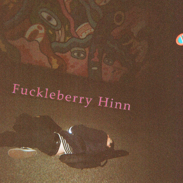  Escucha a Fuckleberry Hinn, Kids In Cages, Fivefold y Fashioned From Bone
