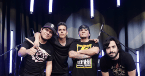 La banda peruana Recarga sorprende con su nuevo material: “Soltar” y “Para Siempre”