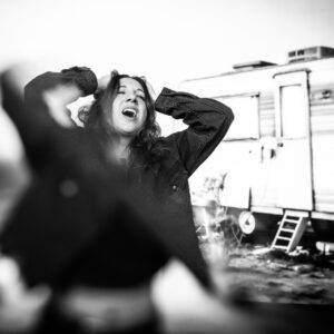 Explorando Emociones y Reflexiones: Singles Destacados de Diversos Géneros Musicales