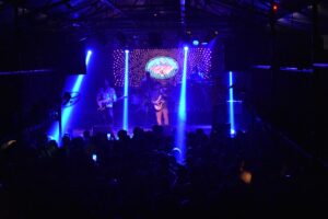 La Mono y Los Espíritus comparten show en Buenos Aires