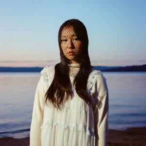 Tesoros Musicales: Lo Último de Kayla Oh, Star2, Freedom Fry, Trabants y Benjamin Navy