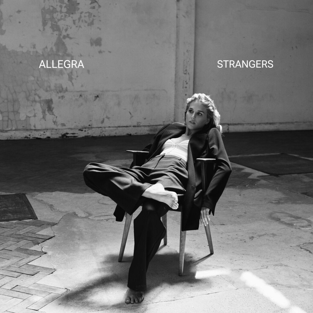 cover single art Allegra Strangers