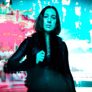 Jane N’ The Jungle impacta con su nuevo sencillo “Beauty Queen”