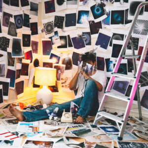 Explorando Sonidos Globales y Más Música Emergente