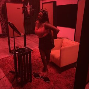 Nuevas voces y sonidos intensos desde América del Norte y Europa