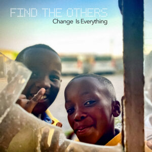 Energía, Sátira y Emoción en Cada Nota