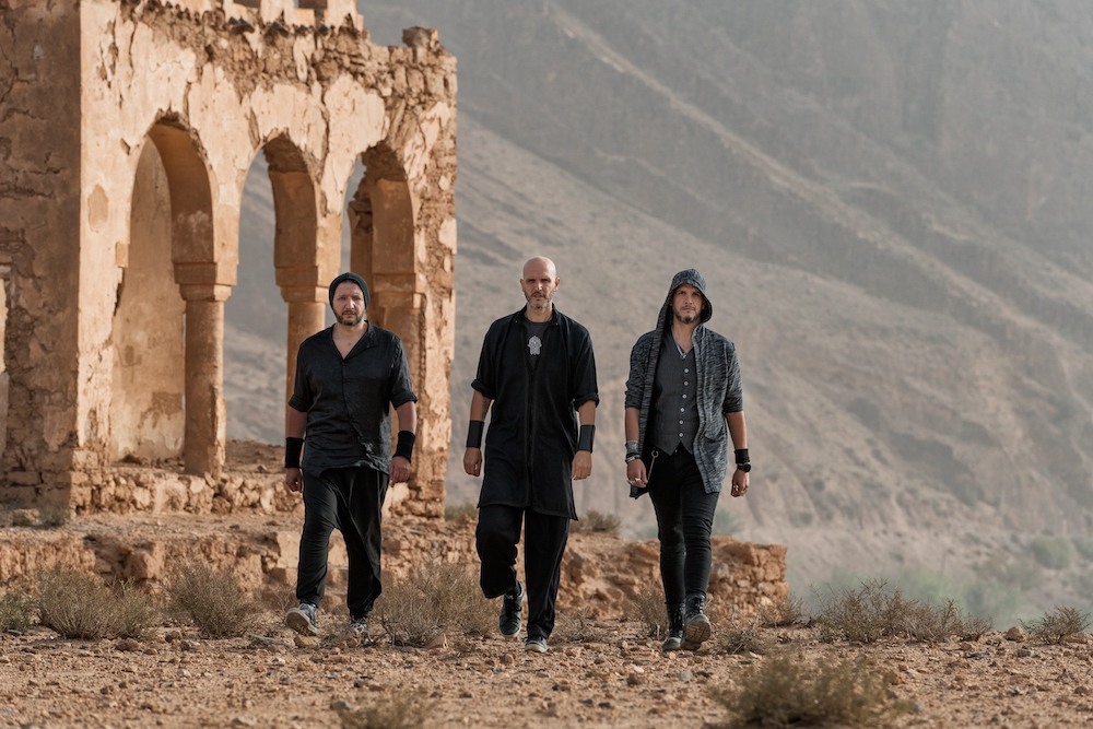 Lazywall rock band, kasbahs