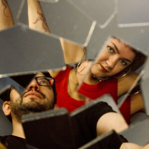 Colaboraciones, raíces y paisajes emocionales en la nueva música independiente