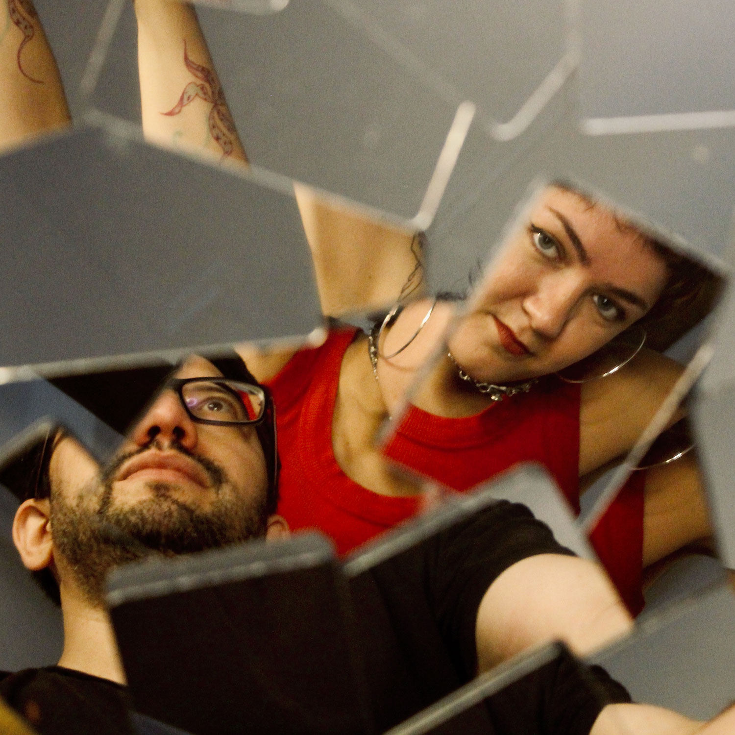Colaboraciones, raíces y paisajes emocionales en la nueva música independiente