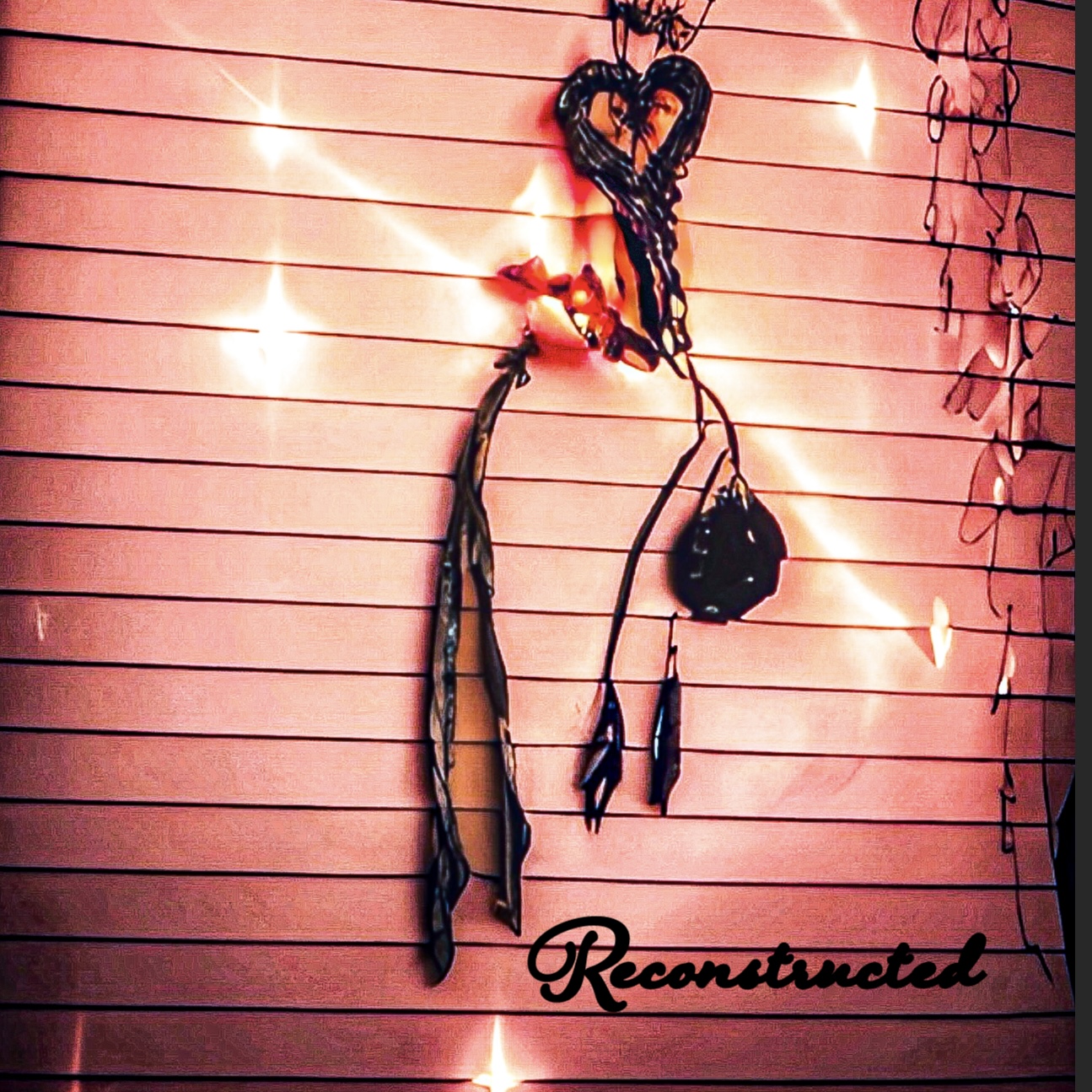 Heart Chain renace con su poderoso single “Reconstructed”