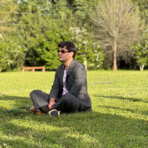 Owae captura la melancolía veraniega en “Time”