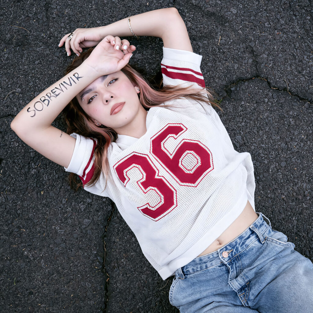 cover single art Valeria Roswell Sobrevivir