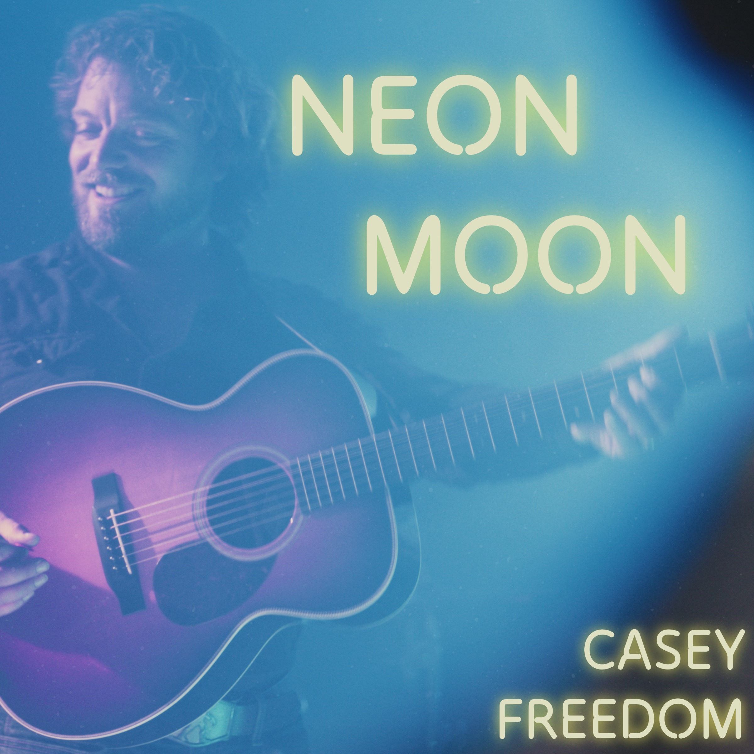 Una versión íntima y emotiva del clásico “Neon Moon”