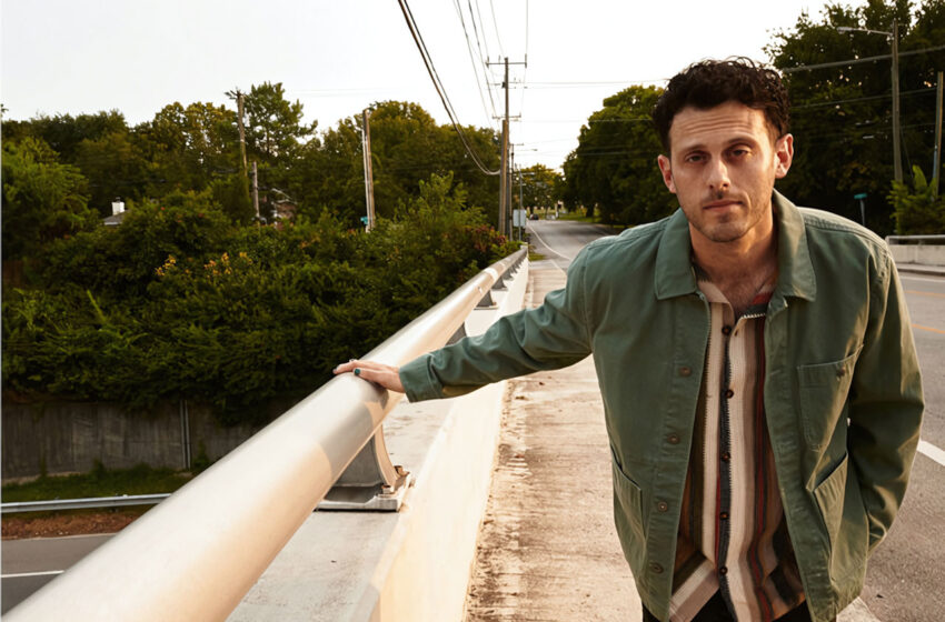  Entre neón, nostalgia y rebeldía: nuevas voces del indie