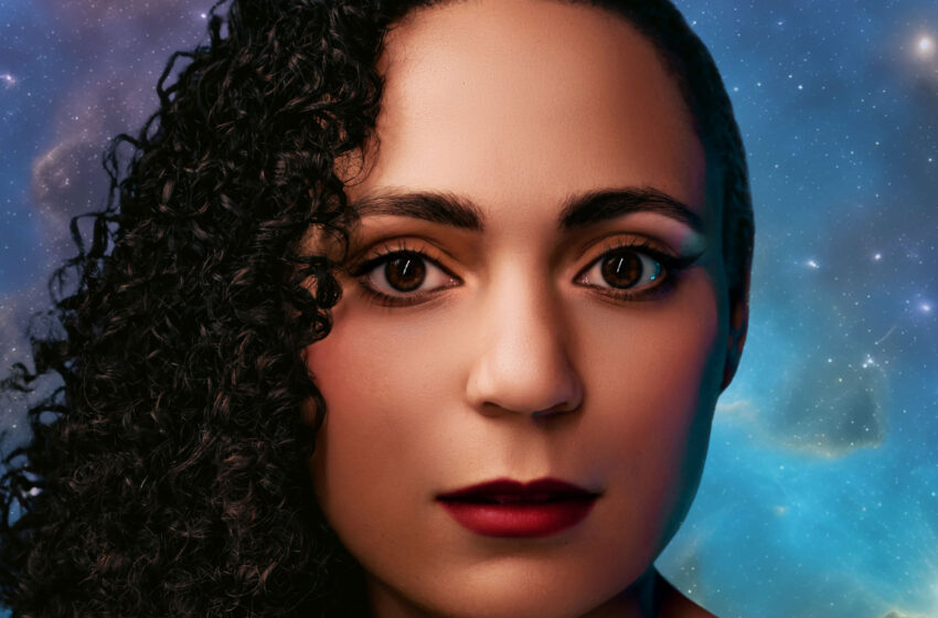  Shelita deslumbra con su emotivo single “I’m So In Love With You”