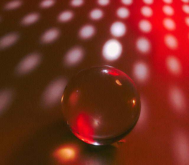  “Vibraciones del Momento: Cuatro Canciones, Cuatro Formas de Habitar la Emoción”