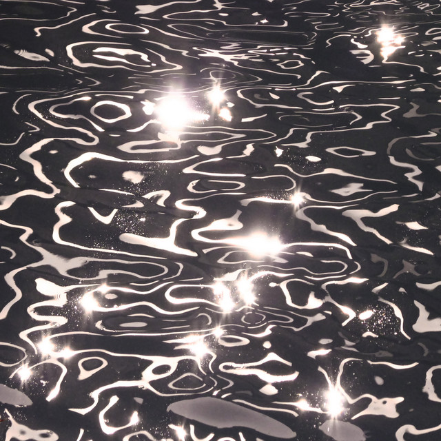 Entre Sombras, Rupturas y Renaceres: Cuatro Canciones, Cuatro Universos Emotivos