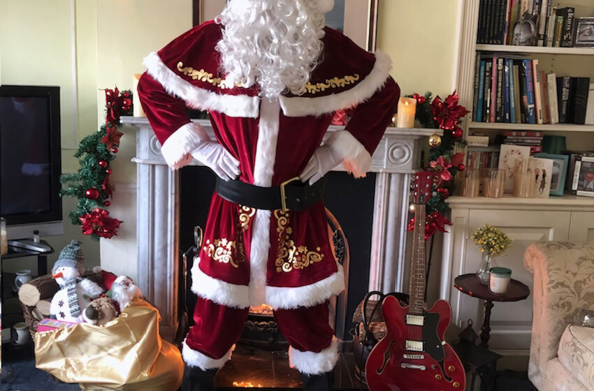  Mick J Clark y un mensaje de paz en “Sing Glory Glory Hallelujah”