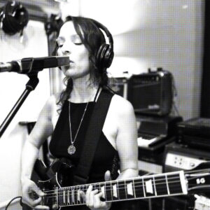 5th PROJEKT revela la fuerza ritual de “Oblivion (Live)”