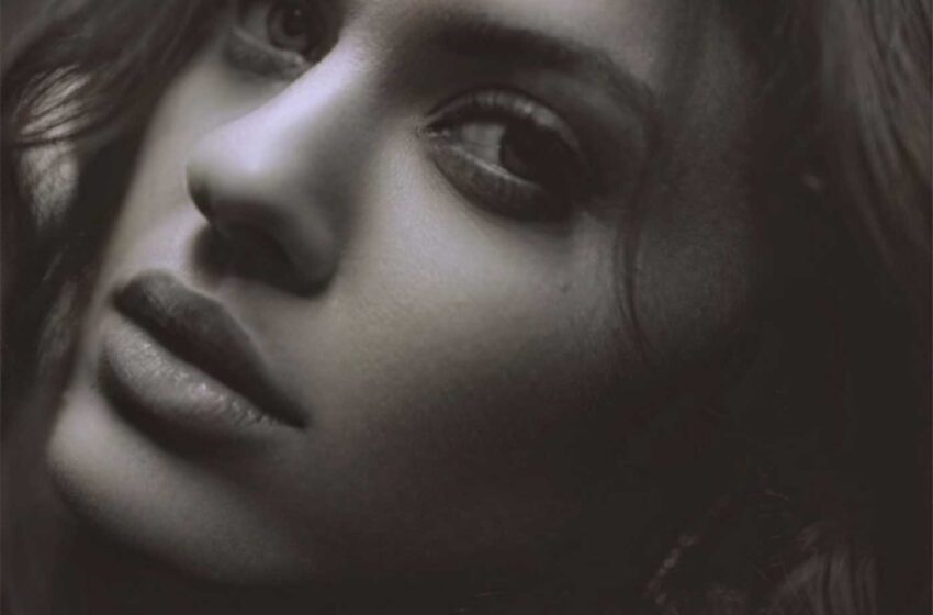  Karolina Hartian explora la ausencia en “Donde se fue?”