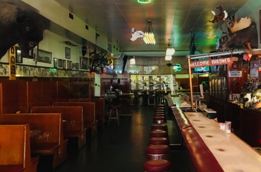  Ken Woods and The Old Blue Gang celebran el blues en “Oh Denise”