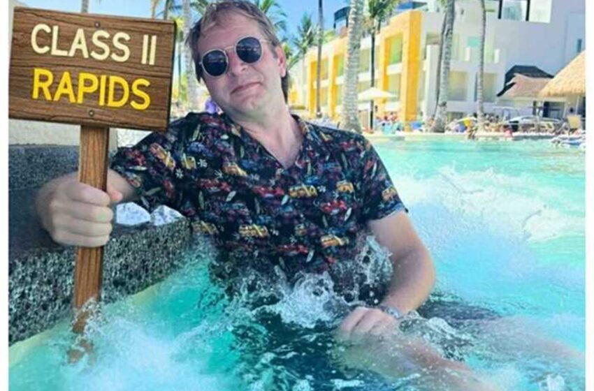  Robbie Rapids expande su universo rock en “Class 2 Rapids”