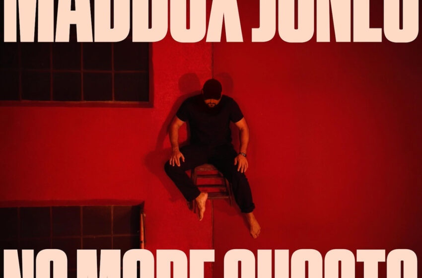  Maddox Jones transforma “No More Ghosts” en liberación pop