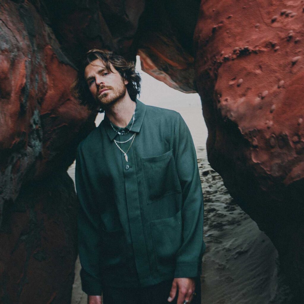 cover EP art Ashley Ray Simon Terra Santa