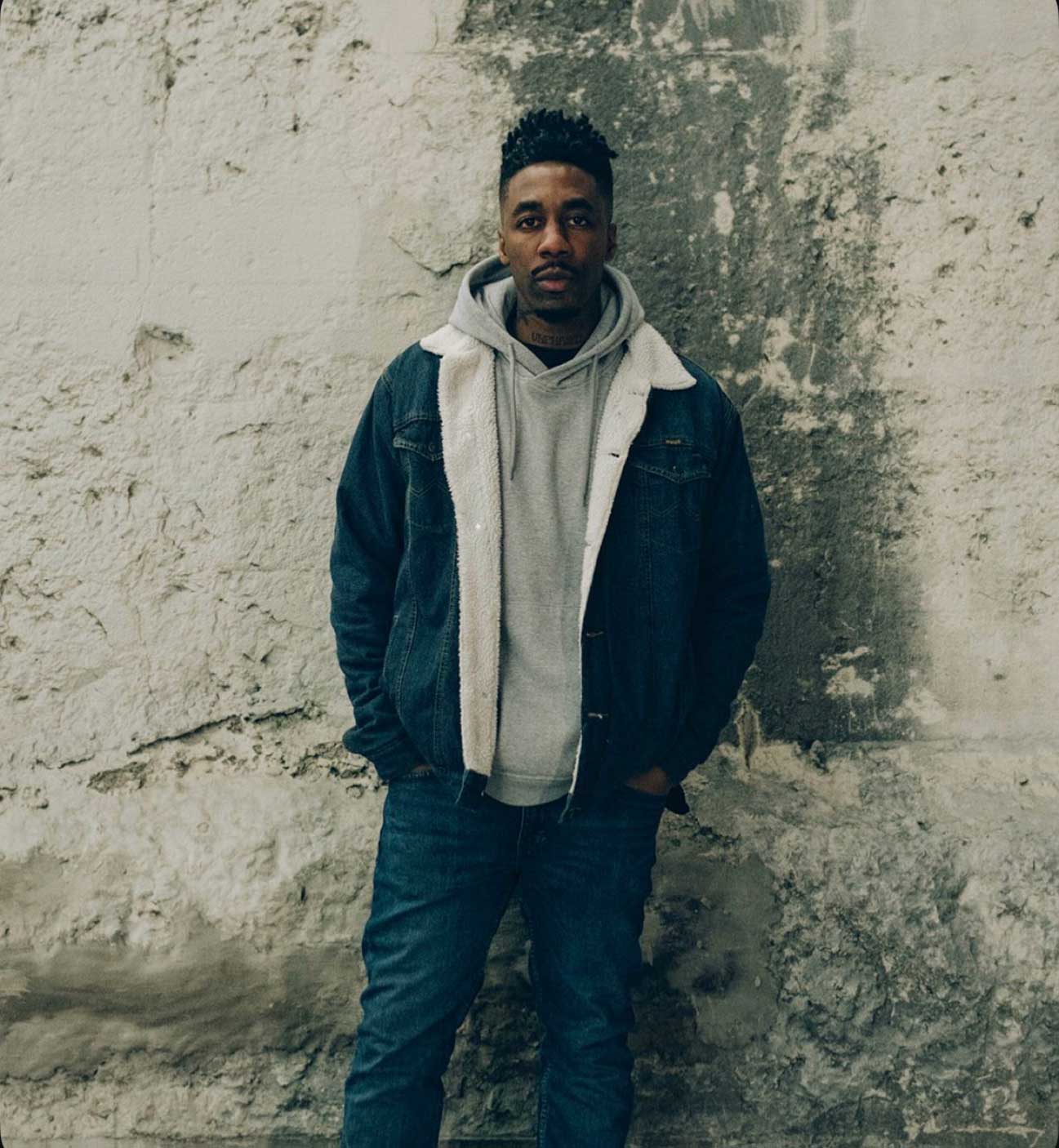 Dax cuestiona la fe en “God, Can You Hear Me?”