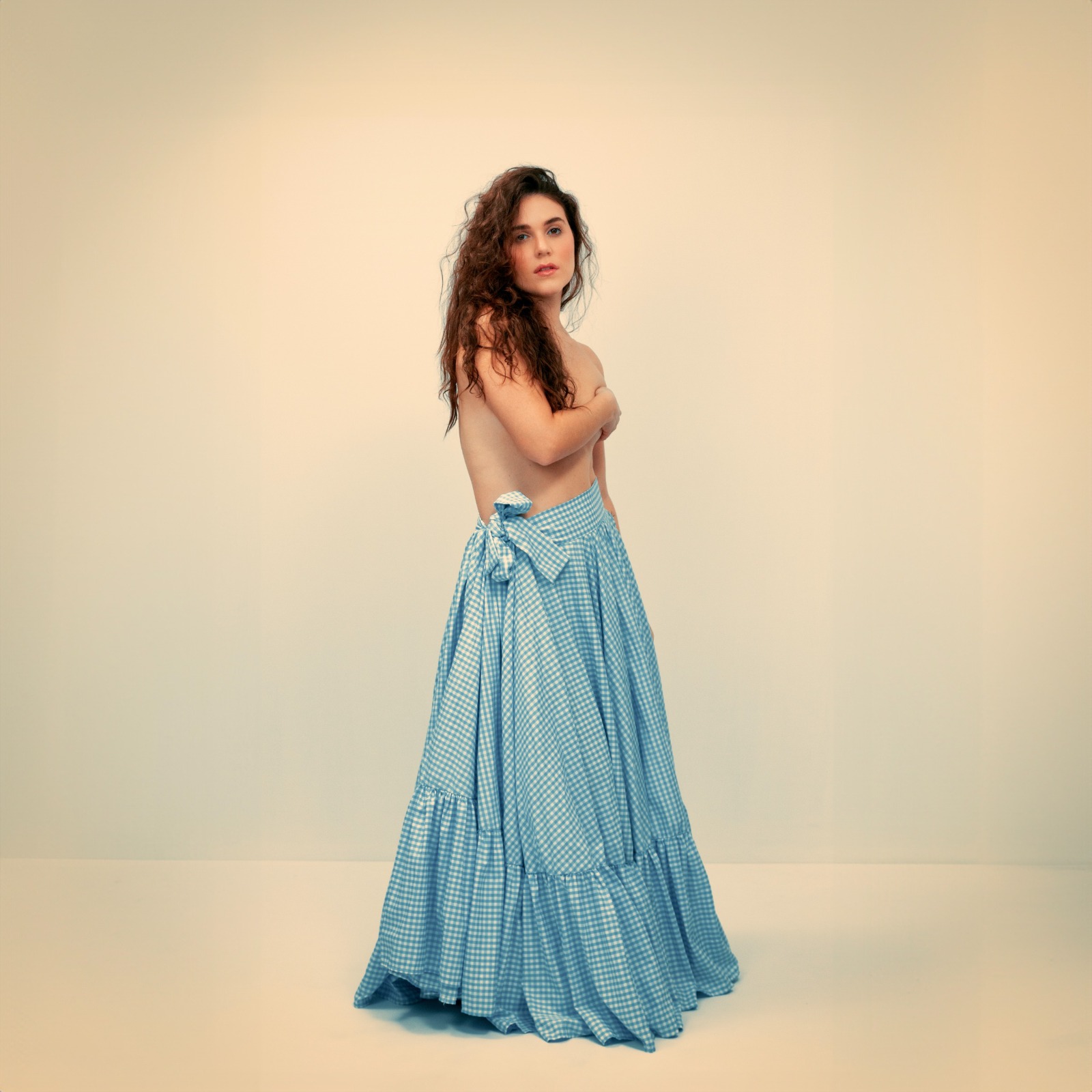  Lalywood junto a iClaud explora ciclos en “Domingo De Bajón”