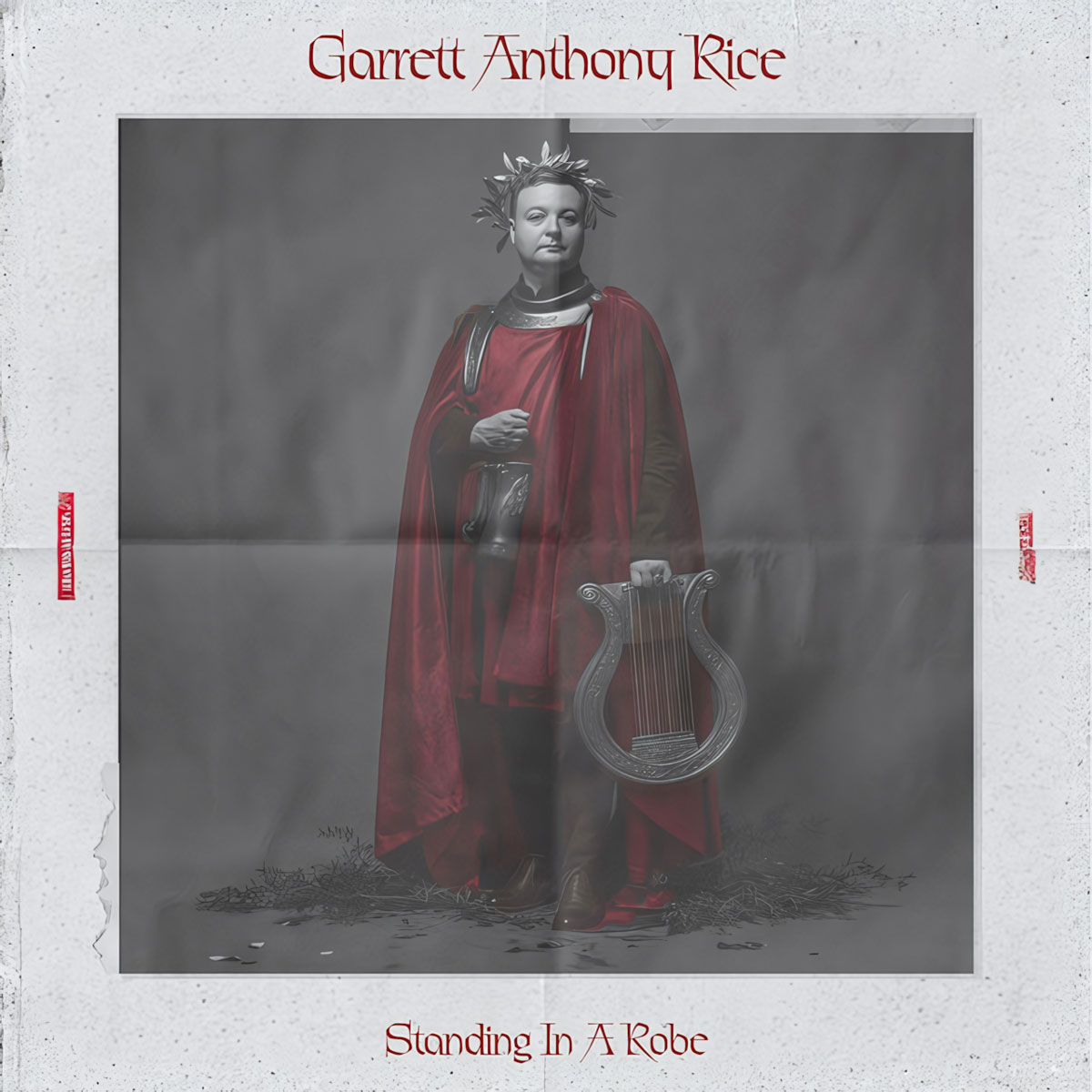  “Standing In A Robe” de Garrett Anthony Rice y su doble narrativa emocional