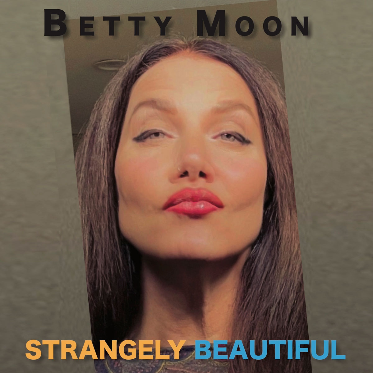  Betty Moon explora deseo y ansiedad en “Hunger Pain”
