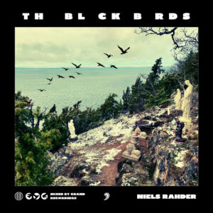 Niels Rahder explora duelo y nostalgia en “The Black Birds”