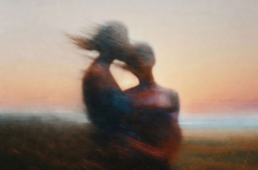  Wild Horse transforma rupturas en claridad emocional en “Moments”