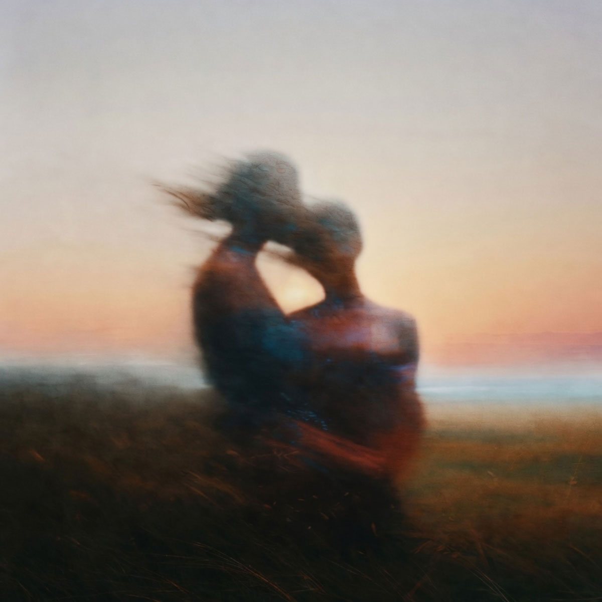  Wild Horse transforma rupturas en claridad emocional en “Moments”