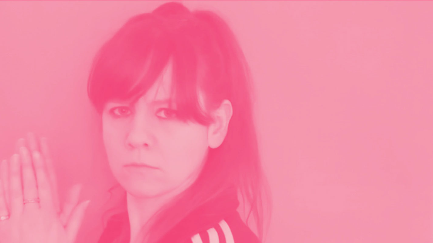  Alexis Lace transforma a Poe en pop contemporáneo