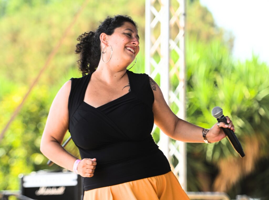 Artista chilena Iradya debuta en Europa y proyecta internacionalización con nuevos hitos en Italia y España